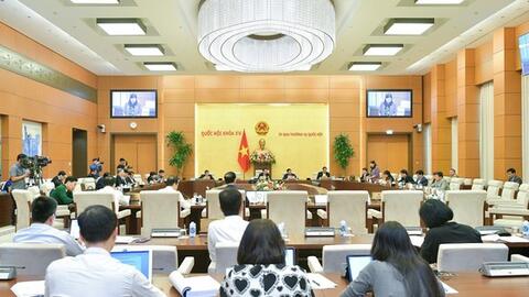Hoàn thiện hành lang pháp lý, hướng đến xã hội không tiền mặt