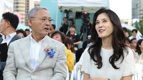 "Đại công chúa Samsung" xuất hiện tại sự kiện đặc biệt, gương mặt lộ rõ nét lão hóa khiến nhiều người tiếc nuối