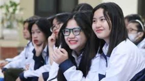 Trí tuệ nhân tạo "xâm lấn", nhiều người đổ xô cho con học robot, thầy giáo nói: Đây mới là ngành học có thể "đấu lại" máy móc