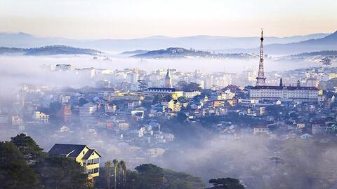 Xu hướng du lịch từ dữ liệu từ người dùng mạng xã hội