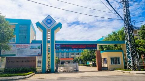 Một trường cao đẳng kinh tế tại TP.HCM bị ngân hàng siết nợ, tài sản đảm bảo là trụ sở của trường