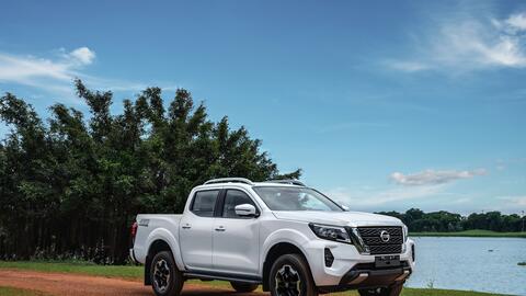 Nissan Navara 2024 ra mắt Việt Nam: Thêm phiên bản, chỉ còn từ 685 triệu đồng, cạnh tranh Ranger bằng giá mềm hơn bản cũ