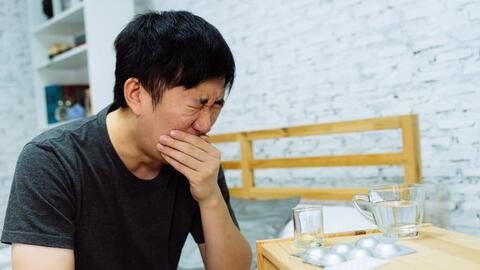 Ho liên tục suốt 2 năm, nghi ngờ bị ung thư, người đàn ông U60 thở phào nhẹ nhõm sau khi phẫu thuật và phát hiện "thủ phạm"