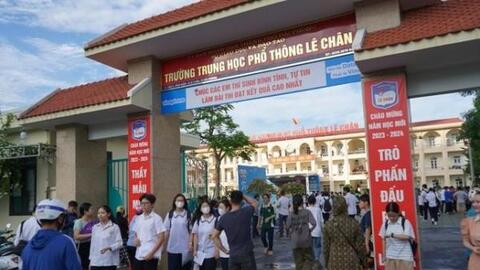 Thanh tra đột xuất chấm thi vào lớp 10 ở Hải Phòng: Một số bài thi có dấu hiệu bất thường