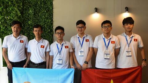 Học sinh Việt Nam đạt 2 huy chương Olympic trí tuệ nhân tạo quốc tế
