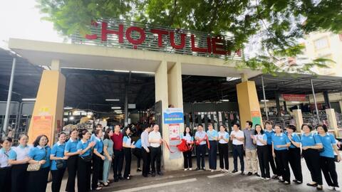 Tây Hồ lần đầu có "Chợ văn minh, an toàn, hiệu quả"