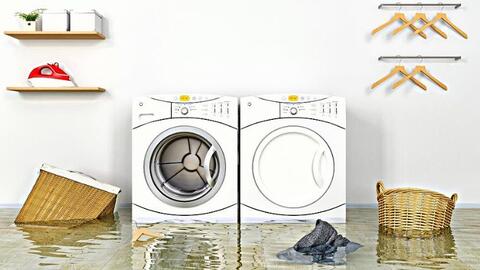 Có được dùng máy sấy tóc để làm khô đồ điện bị ướt không? Thì ra bấy lâu rất nhiều người hiểu sai