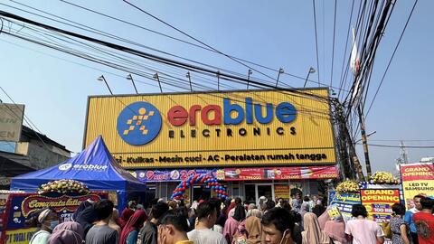 Sếp Thế giới Di động khoe "đứa con du học" tại Indonesia có 6 tháng liên tiếp "mang tiền về cho mẹ"