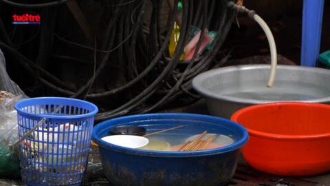 Ẩn họa sau những món ăn hấp dẫn ở cổng trường