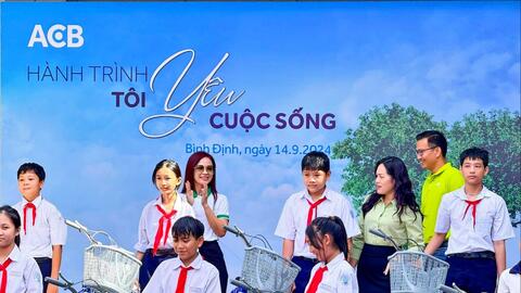 ACB tích cực thực hiện trách nhiệm xã hội bằng các chính sách hỗ trợ thiết thực cho cộng đồng