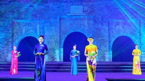 Ấn tượng chương trình nghệ thuật “Đêm hội áo dài”