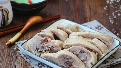 6 nhóm người nên hạn chế ăn thịt vịt