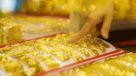 Giá vàng nhẫn, vàng SJC tăng vọt trở lại