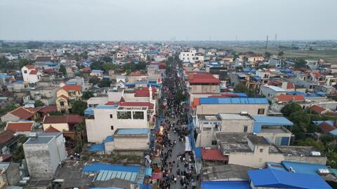 Chợ Viềng nhộn nhịp trước giờ khai hội