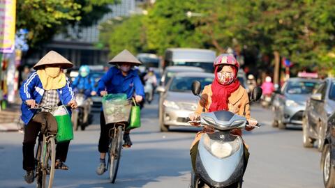 Nắng nóng bao trùm nhiều khu vực