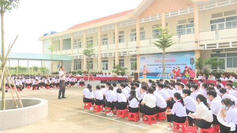 “Nỗ lực kép” vì sự nghiệp "trồng người"