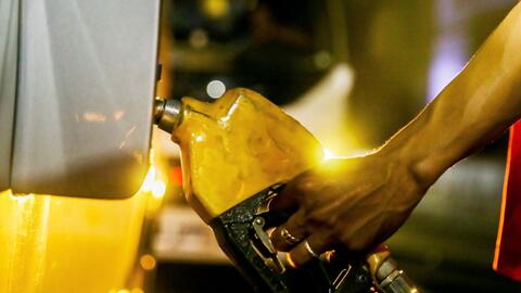 Dầu tăng nhờ lạc quan về thương mại