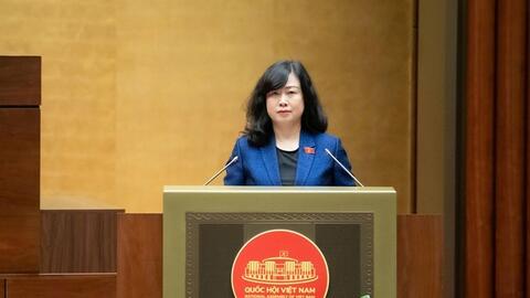 Cần chính sách đãi ngộ thỏa đáng cho nhân viên y tế thôn bản