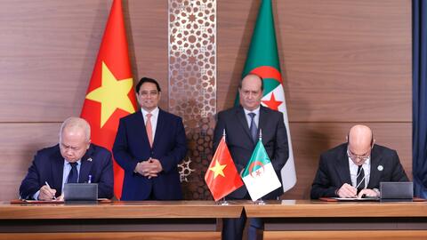 Việt Nam và Algeria ký Nghị định thư xử lý tổng thể nợ song phương, mở đường cho hợp tác mới