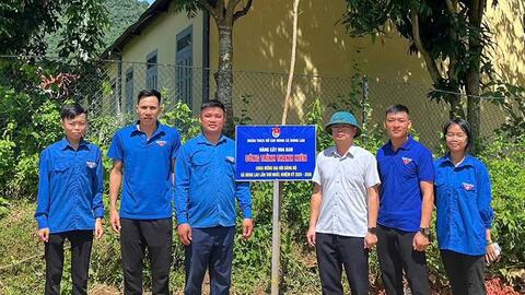 Huy động sức dân làm thay đổi diện mạo môi trường vùng cao ở Điện Biên