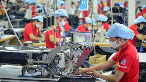 Bài 2: Miễn giảm thuế, phí và câu chuyện “nuôi dưỡng nguồn thu” trong giai đoạn phục hồi