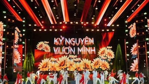 Hàng trăm nghệ sĩ tại TPHCM hát chào mừng Đại hội XIV của Đảng