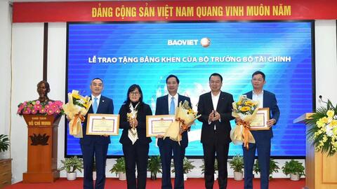 Bảo Việt giữ vững ngôi đầu về doanh thu bán lẻ trên thị trường bảo hiểm