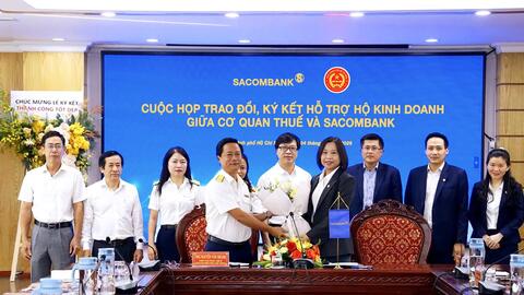 Sacombank ký kết hợp tác với thuế TP. HCM hỗ trợ hộ kinh doanh chuyển đổi số, triển khai hóa đơn điện tử