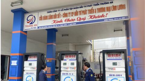Xử phạt doanh nghiệp bán xăng dầu cao hơn mức quy định
