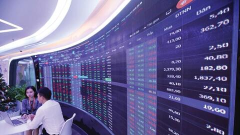 Công ty chứng khoán đồng loạt tăng vốn: Kỳ vọng gì ở thị trường năm 2026?