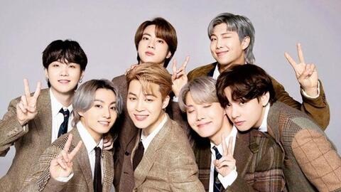 Chỉ với ca khúc “SWIM”, BTS đã giành 10 chiến thắng