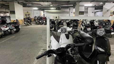 Người dân mong có thêm trạm sạc xe điện tại chung cư