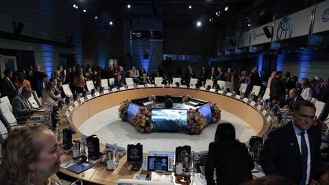 Venezuela nối lại quan hệ với WB, IMF