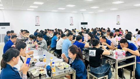 Công đoàn Nghệ An phối hợp chăm lo sức khỏe công nhân mùa nắng nóng