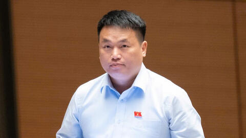 Giáo viên, học sinh kiệt sức vì chạy theo thành tích, điểm số