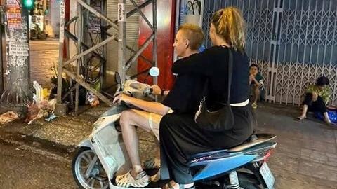 Xử phạt nhiều người nước ngoài vi phạm giao thông ở khu vực Nha Trang
