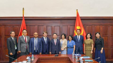 Phó Thống đốc Nguyễn Ngọc Cảnh tiếp Giám đốc Nhóm nước của ADB