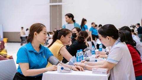 Công đoàn TPHCM chăm sóc sức khỏe cho 1 triệu công nhân
