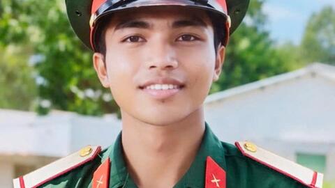Truy tặng bằng khen chiến sĩ hy sinh khi cứu 2 người bị điện giật