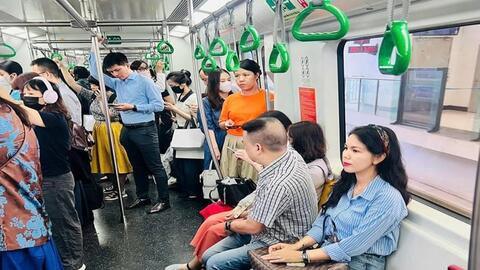 Quảng Ninh hỗ trợ 105 triệu đồng/tháng/1 xe buýt đưa đón học sinh
