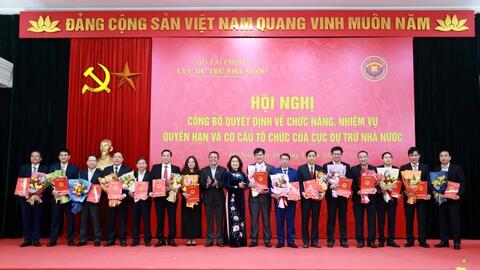 Bài 1: Tô đậm truyền thống vẻ vang, xây dựng ngành Dự trữ Nhà nước phát triển vững mạnh