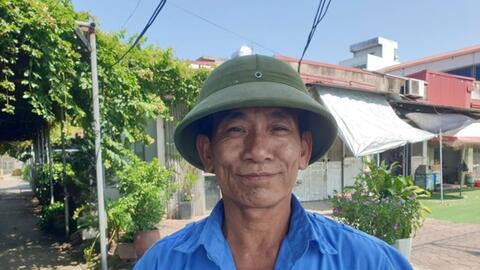 Công nhân, lao động thu vén cho con ăn học, mong tương lai tươi sáng