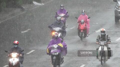 Cảnh báo 9 tỉnh có mưa to, nguy cơ thời tiết nguy hiểm 6 giờ tới