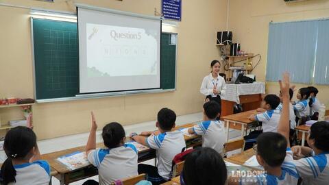 Bộ GDĐT đề xuất đưa Tiếng Anh thành môn học bắt buộc từ lớp 1