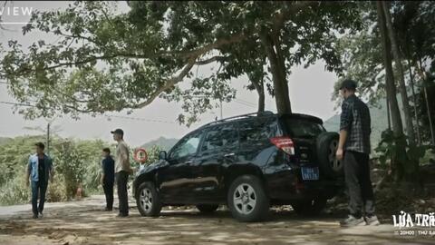 Lửa trắng tập cuối: Lan muốn bắt Mai làm con tin để bỏ trốn