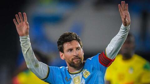 Messi ghi bàn trong trận chia tay, Argentina thắng đậm Benin