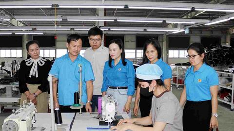 Tuyên truyền Nghị quyết Đại hội Công đoàn Việt Nam tới công nhân lao động
