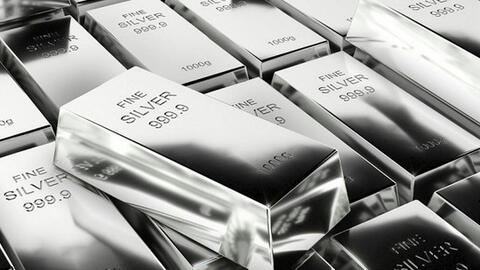 Quỹ bạc lớn nhất thế giới mua vào gần 150 tấn trong 2 phiên