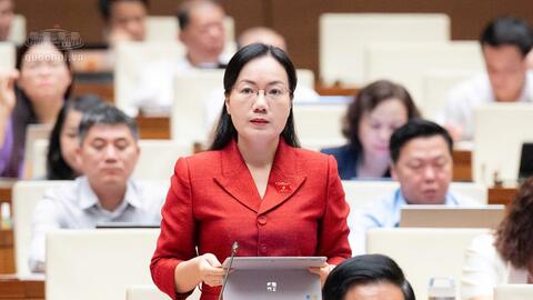 Đại biểu Quốc hội đề xuất giữ quy định công chứng bắt buộc giao dịch đất đai