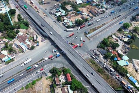 Nút giao 3.400 tỉ đồng ở TPHCM thi công 9 năm vẫn vướng mặt bằng